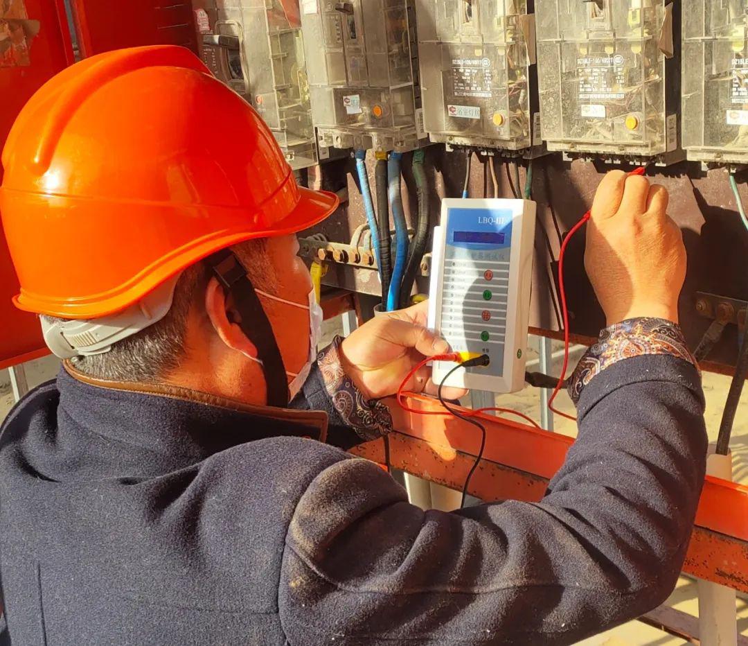 第三項目部深入開展機電設備接地隱患大排查，筑牢安全生產防線